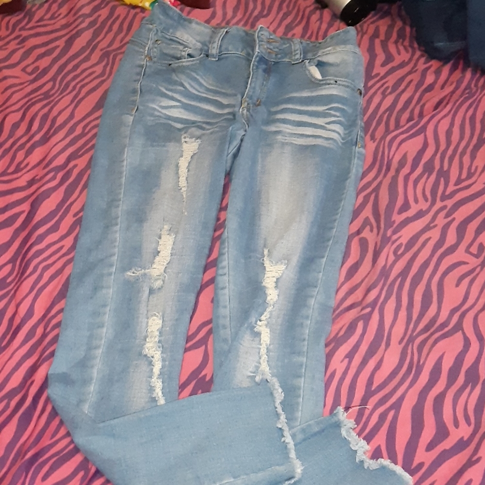 Light blue ripped jeans♡